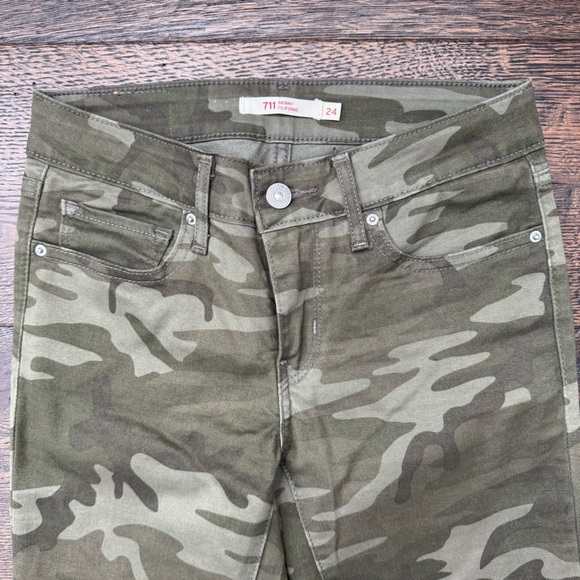 Levi's Camouflage 711 Skinny Jeans - Picture 3 of 6